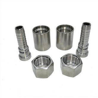 Montaža hidravličnih adapterjev